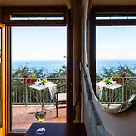 Bed & Breakfast H.h.le Palme 2*