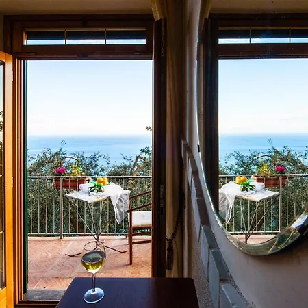 Bed & Breakfast H.h.le Palme 2*