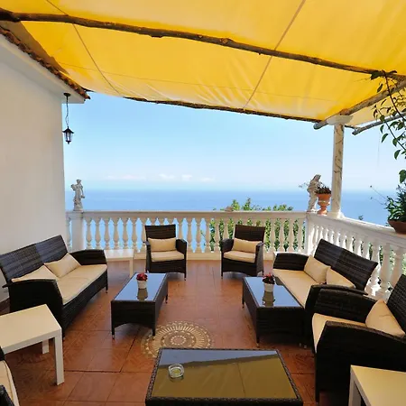 Alojamento de Acomodação e Pequeno-almoço H.h.le Palme Amalfi