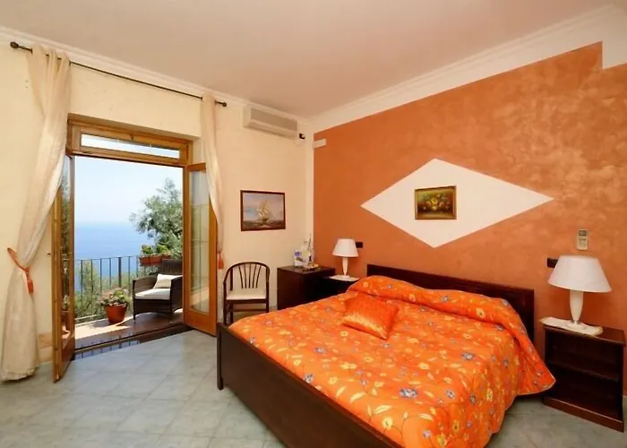 H.h.le Palme Bed & Breakfast 2*